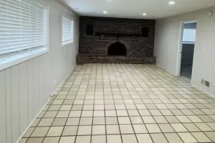 7011 N Hamlin Ave, Lincolnwood, IL 60712 - Photo 7