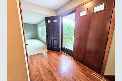 5841 Hoylake Drive, Rockford, IL 61107 - Photo 3