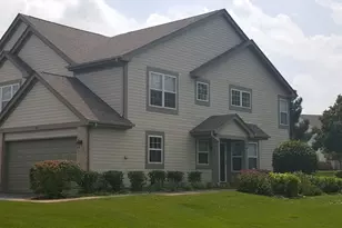 611 Arrowwood Ct, Lindenhurst, IL 60046 - Photo 9
