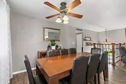 17 Joslyn Drive, Elgin, IL 60120 - Photo 9