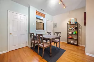 2458 W Grace St, Chicago, IL 60618 - Photo 9