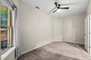 2439 N Kedzie Blvd, Chicago, IL 60647 - Photo 11