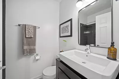 1916 W Belmont Avenue #2E, Chicago, IL 60657 - Photo 11