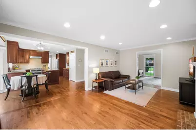 2031 Burnham Place, Wheaton, IL 60189 - Photo 15