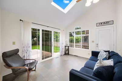 2031 Burnham Place, Wheaton, IL 60189 - Photo 13