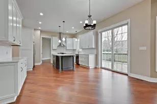 7229 Roxbury Ct, Long Grove, IL 60060 - Photo 15
