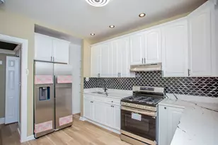 7521 S Champlain Ave, Chicago, IL 60619 - Photo 9