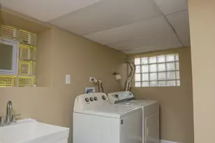 7521 S Champlain Ave, Chicago, IL 60619 - Photo 23