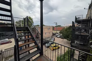 2451 W Harrison St, Chicago, IL 60612 - Photo 23