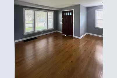 7529 W Rosedale Avenue, Chicago, IL 60631 - Photo 3