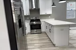 4933 W Walton St, Chicago, IL 60651 - Photo 5