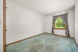 891 Laurel Dr, Aurora, IL 60506 - Photo 5