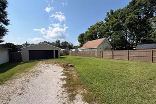 1617 Pine St, Ottawa, IL 61350 - Photo 17
