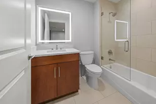 850 N Lake Shore Dr, Chicago, IL 60611 - Photo 13