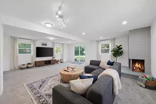 8 Mantua Ct, Park Forest, IL 60466 - Photo 5