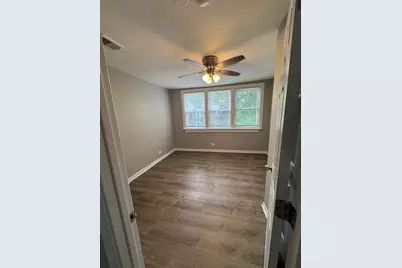 7521 S Ellis Avenue, Chicago, IL 60619 - Photo 5