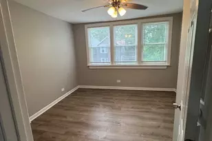 7521 S Ellis Ave, Chicago, IL 60619 - Photo 5