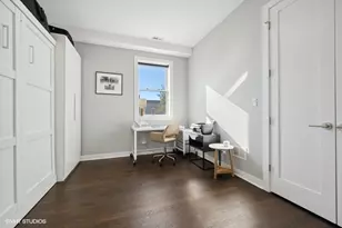 2550 W Fullerton Ave, Chicago, IL 60647 - Photo 13