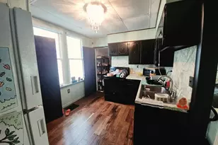14 E Logan St, Harrisburg, IL 62946 - Photo 5
