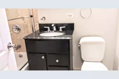 3337 N Halsted Street #2, Chicago, IL 60657 - Photo 9