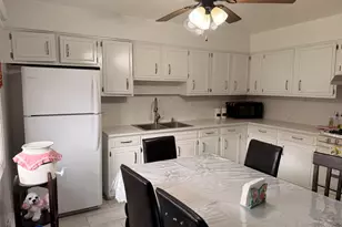 15W638 Virginia Ln, Elmhurst, IL 60126 - Photo 9