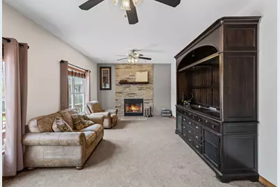 398 Essex Drive, Oswego, IL 60543 - Photo 9