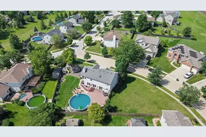 398 Essex Drive, Oswego, IL 60543 - Photo 33