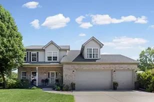 398 Essex Dr, Oswego, IL 60543 - Photo 1