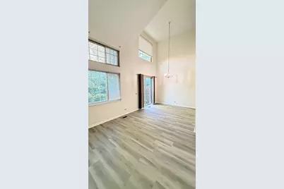 [Address not provided], Hoffman Estates, IL 60169 - Photo 9