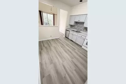 [Address not provided], Hoffman Estates, IL 60169 - Photo 7