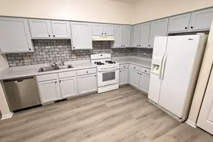 [Address not provided], Hoffman Estates, IL 60169 - Photo 5