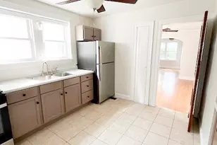 328 Green Bay Rd, Highwood, IL 60040 - Photo 5