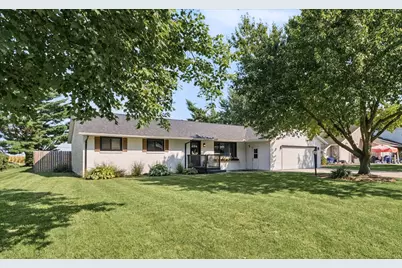 65 Chestnut Court, Champaign, IL 61822 - Photo 3