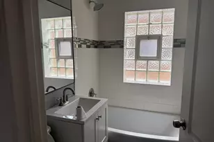 9748 S Ellis Ave, Chicago, IL 60628 - Photo 19