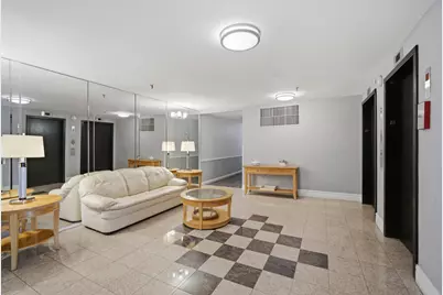 [Address not provided], Glenview, IL 60025 - Photo 3