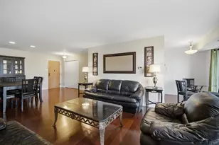[Address not provided], Glenview, IL 60025 - Photo 7