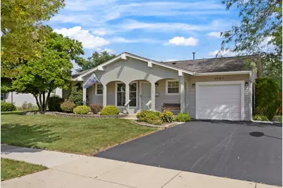 1067 Grissom Trail, Elk Grove Village, IL 60007 - Photo 1