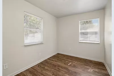 726 N Webster Circle, Kankakee, IL 60901 - Photo 7