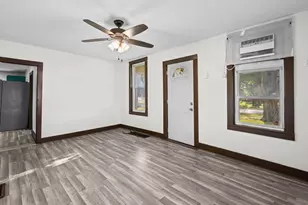 1304 SE 2nd Ave, Aledo, IL 61231 - Photo 15