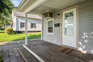 1304 SE 2nd Ave, Aledo, IL 61231 - Photo 13