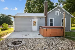 1304 SE 2nd Ave, Aledo, IL 61231 - Photo 7