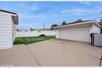 8223 N Washington Street, Niles, IL 60714 - Photo 31