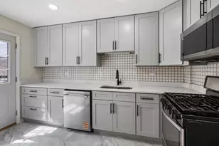 7248 N Ridge Blvd, Chicago, IL 60645 - Photo 11