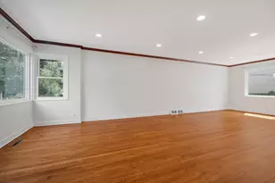 7248 N Ridge Blvd, Chicago, IL 60645 - Photo 7