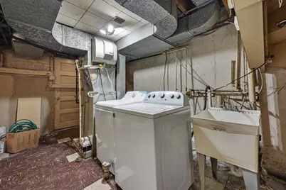 7248 N Ridge Boulevard, Chicago, IL 60645 - Photo 25