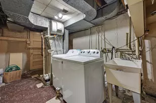 7248 N Ridge Blvd, Chicago, IL 60645 - Photo 25