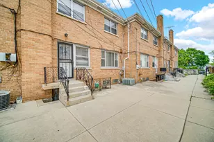 7248 N Ridge Blvd, Chicago, IL 60645 - Photo 29