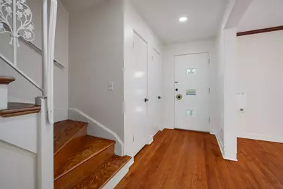 7248 N Ridge Boulevard, Chicago, IL 60645 - Photo 3