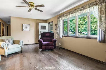 6070 Darline Drive, Saint Anne, IL 60964 - Photo 5