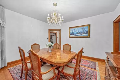 4984 N Major Avenue, Chicago, IL 60630 - Photo 11